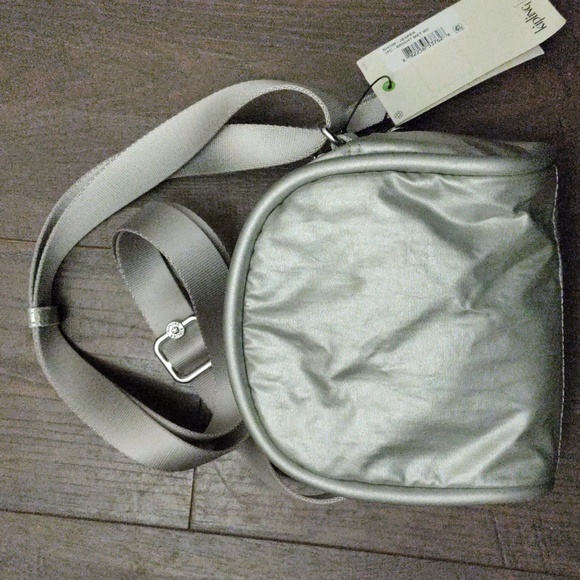 Kipling's "Jesper" Crossbody - Picture 10 of 10